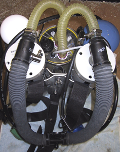 Richard Harris Kiss Rebreather 015