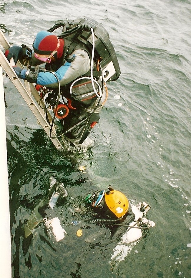 Therebreathersite PeteandRob Baltic 1992 post dive