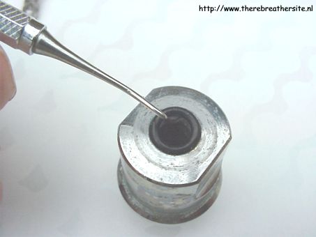 Therebreathersite cylindervalveservice 015